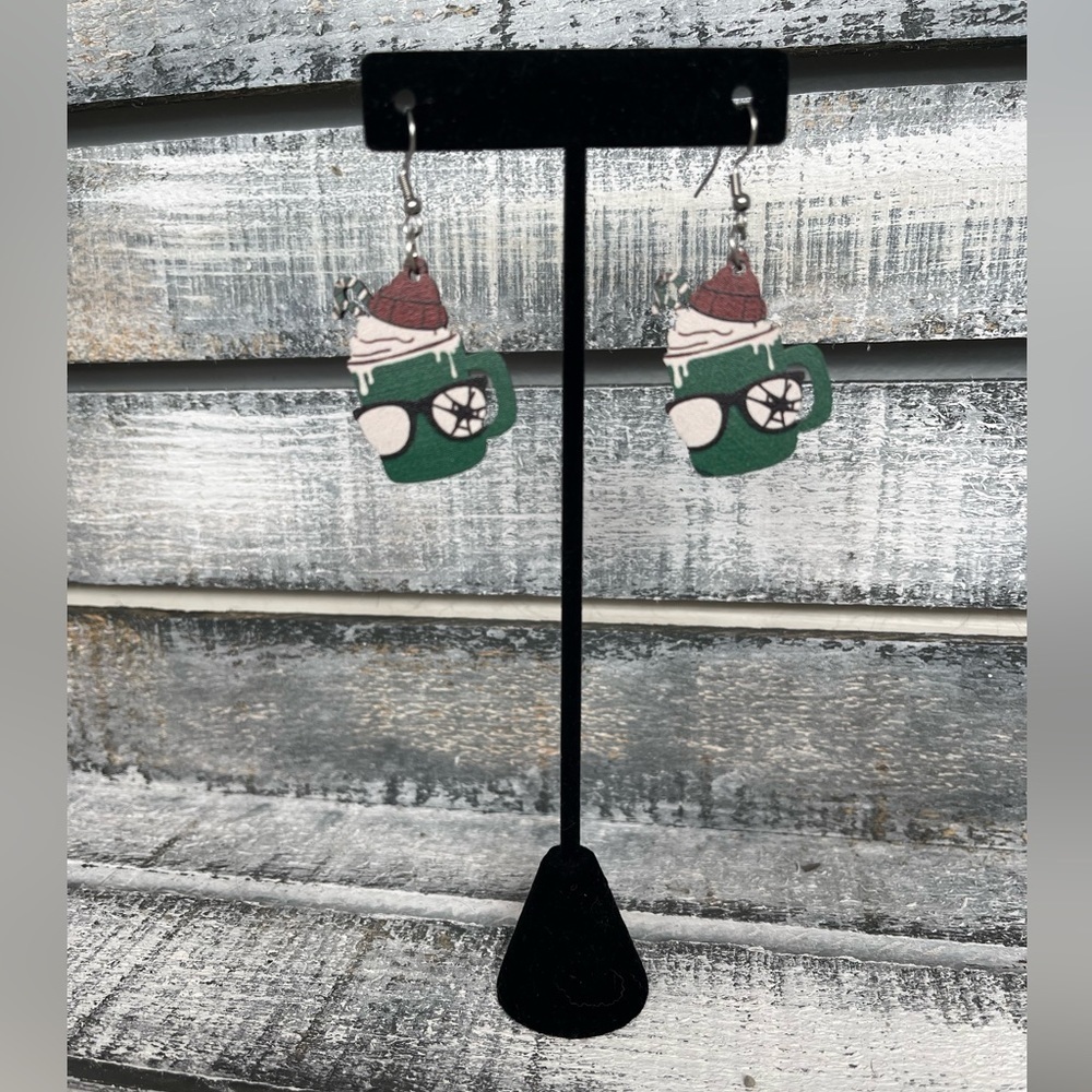A Christmas story earrings • NWT